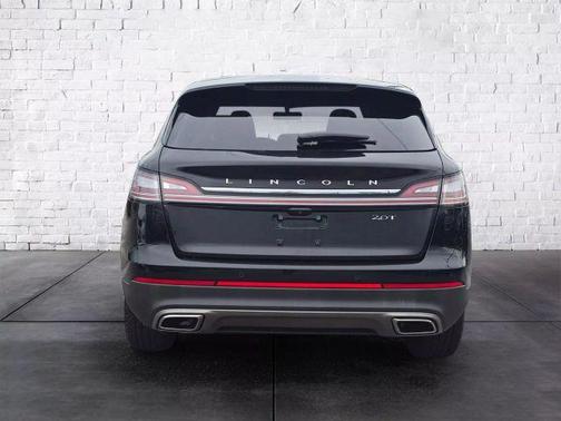 2019 Lincoln Nautilus Select