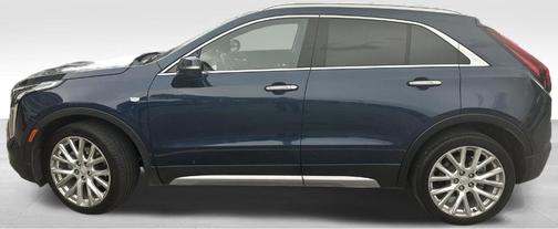 2022 Cadillac XT4 Premium Luxury