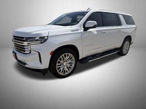 Iridescent Pearl Tricoat 2023 Chevrolet Suburban High Country