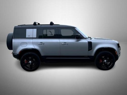 2022 Land Rover Defender 110 X