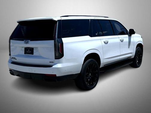 2022 Cadillac Escalade ESV Sport