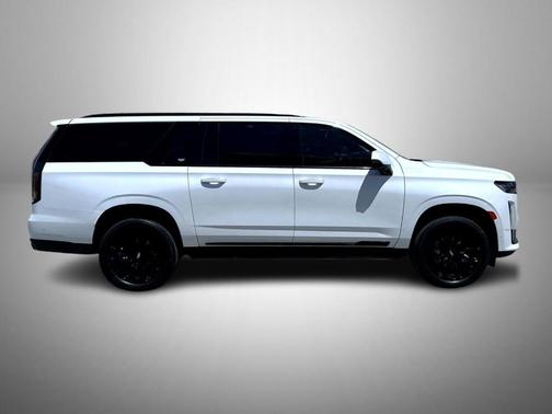 2022 Cadillac Escalade ESV Sport