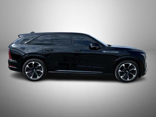 2025 Cadillac Escalade IQ Sport 2