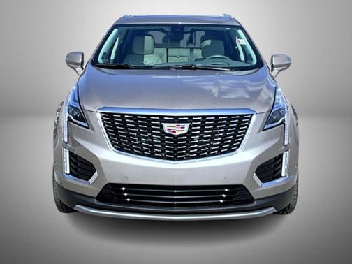 Latte 2023 Cadillac XT5 Premium Luxury