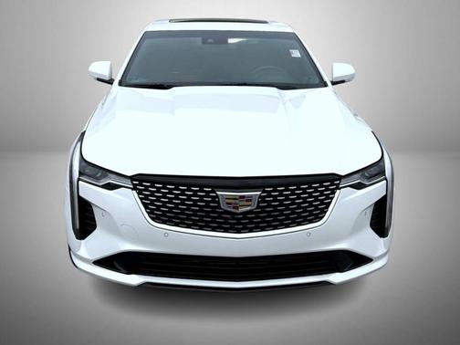 2022 Cadillac CT4 Premium Luxury