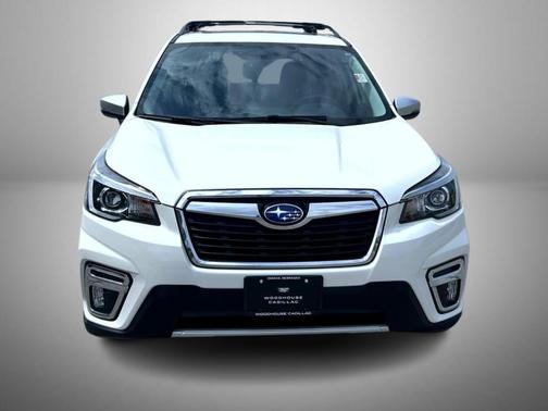 Crystal White Pearl 2020 Subaru Forester Touring