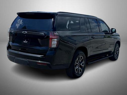 Black 2022 Chevrolet Suburban Z71