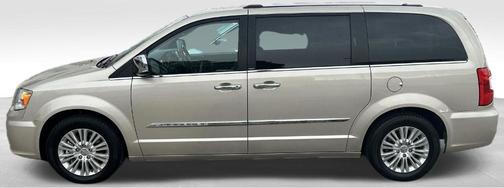 2012 Chrysler Town & Country Limited