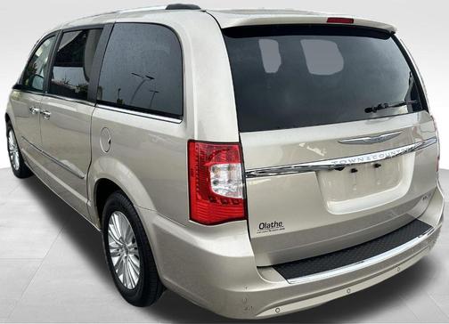 2012 Chrysler Town & Country Limited