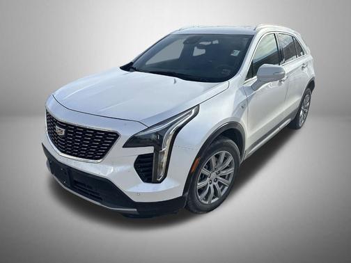 2022 Cadillac XT4 Premium Luxury