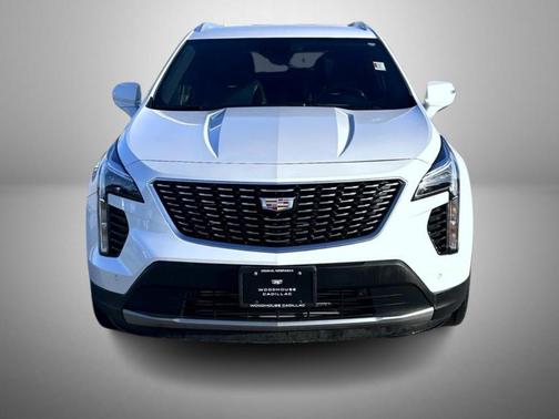2022 Cadillac XT4 Premium Luxury