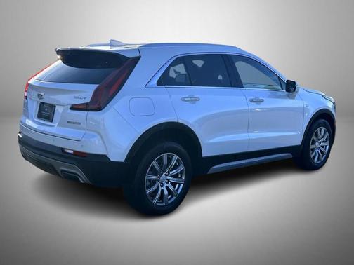 2022 Cadillac XT4 Premium Luxury