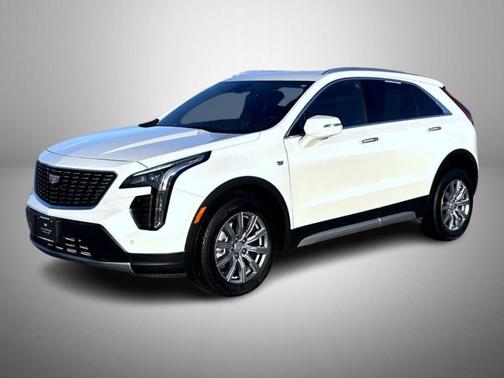 2022 Cadillac XT4 Premium Luxury