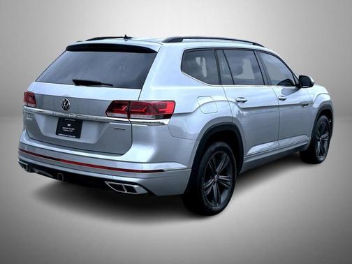 Pyrite Silver Metallic 2021 Volkswagen Atlas 3.6 V6 SE w/ Technology R-Line