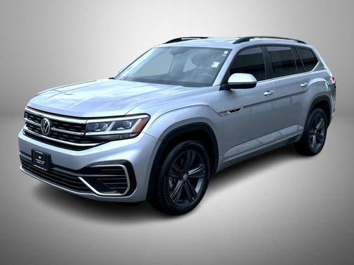 Pyrite Silver Metallic 2021 Volkswagen Atlas 3.6 V6 SE w/ Technology R-Line