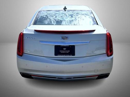 Silver Coast Metallic 2016 Cadillac XTS Luxury Collection