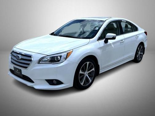 White 2017 Subaru Legacy 2.5i Limited