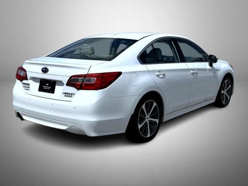 White 2017 Subaru Legacy 2.5i Limited