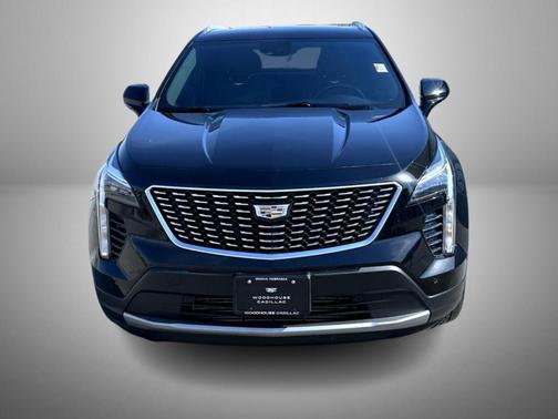 Stellar Black Metallic 2020 Cadillac XT4 Premium Luxury