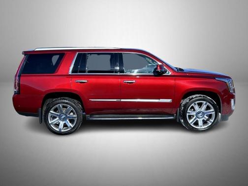 2017 Cadillac Escalade Luxury