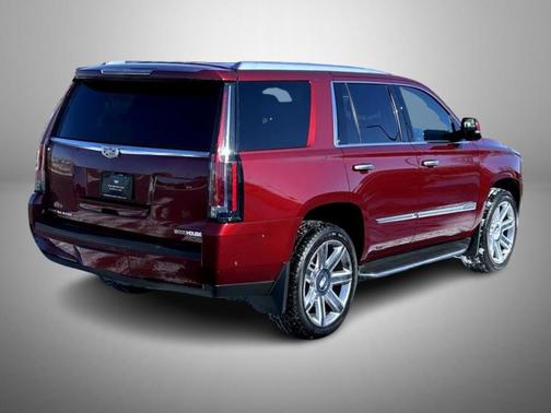 2017 Cadillac Escalade Luxury