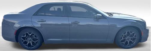 2018 Chrysler 300 S