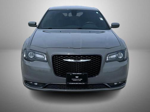 2018 Chrysler 300 S