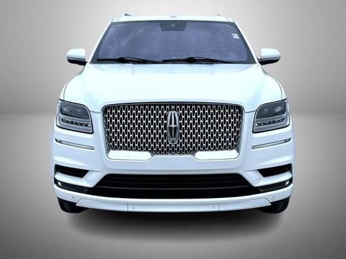 White 2020 Lincoln Navigator Reserve