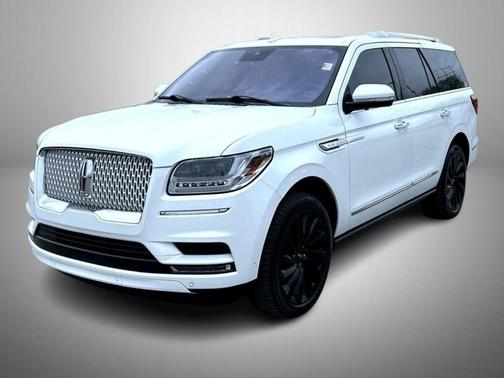 White 2020 Lincoln Navigator Reserve