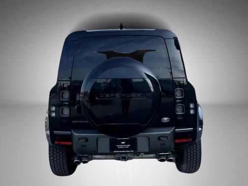 2023 Land Rover Defender 110 V8