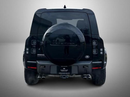 2023 Land Rover Defender 110 V8