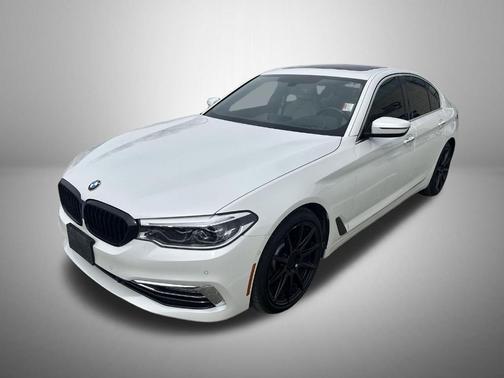 White Metallic 2017 BMW 540 i xDrive