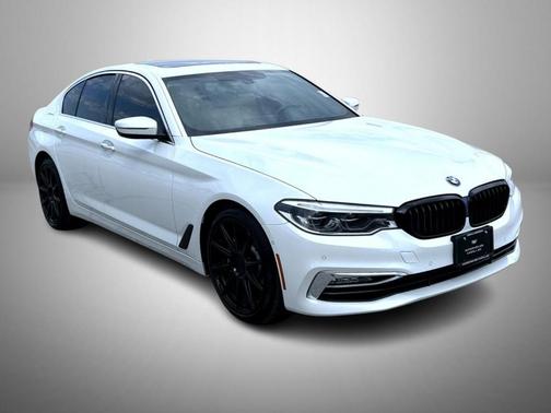 White Metallic 2017 BMW 540 i xDrive