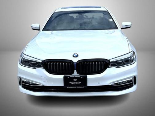 White Metallic 2017 BMW 540 i xDrive