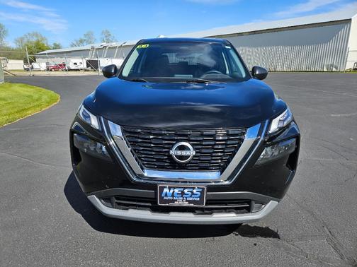 Super Black 2023 Nissan Rogue S