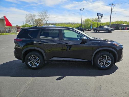 Super Black 2023 Nissan Rogue S