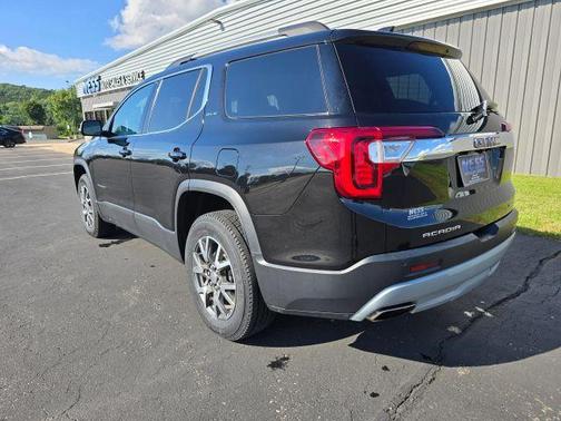2022 GMC Acadia SLE