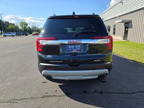 2022 GMC Acadia AWD SLE