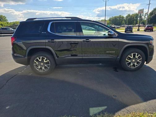 2022 GMC Acadia AWD SLE