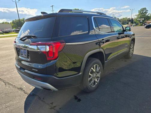 Ebony Twilight Metallic 2022 GMC Acadia AWD SLE