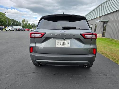 Carbonized Gray Metallic 2025 Ford Escape ST-Line Select