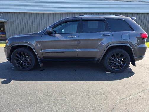 GREY 2020 Jeep Grand Cherokee Altitude