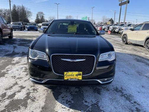 2019 Chrysler 300 Limited