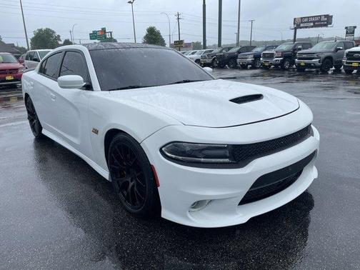 2016 Dodge Charger R/T Scat Pack