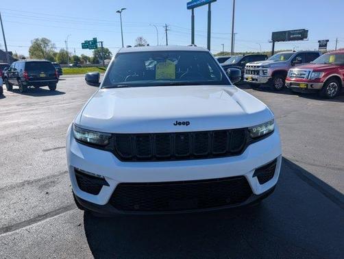 Bright White Clearcoat 2024 Jeep Grand Cherokee Limited
