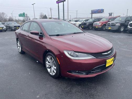 2015 Chrysler 200 S