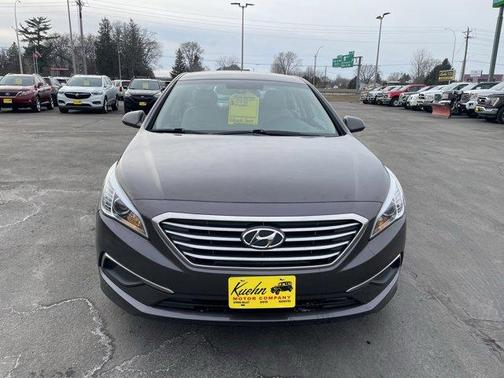 2016 Hyundai SONATA SE