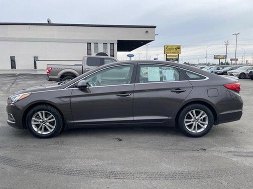 2016 Hyundai SONATA SE