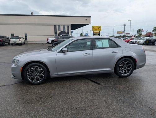 2018 Chrysler 300 S