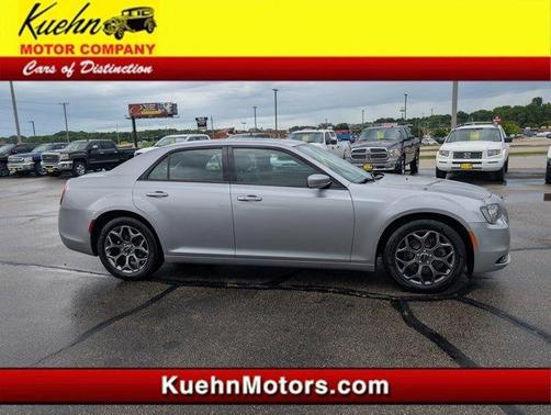 2018 Chrysler 300 S